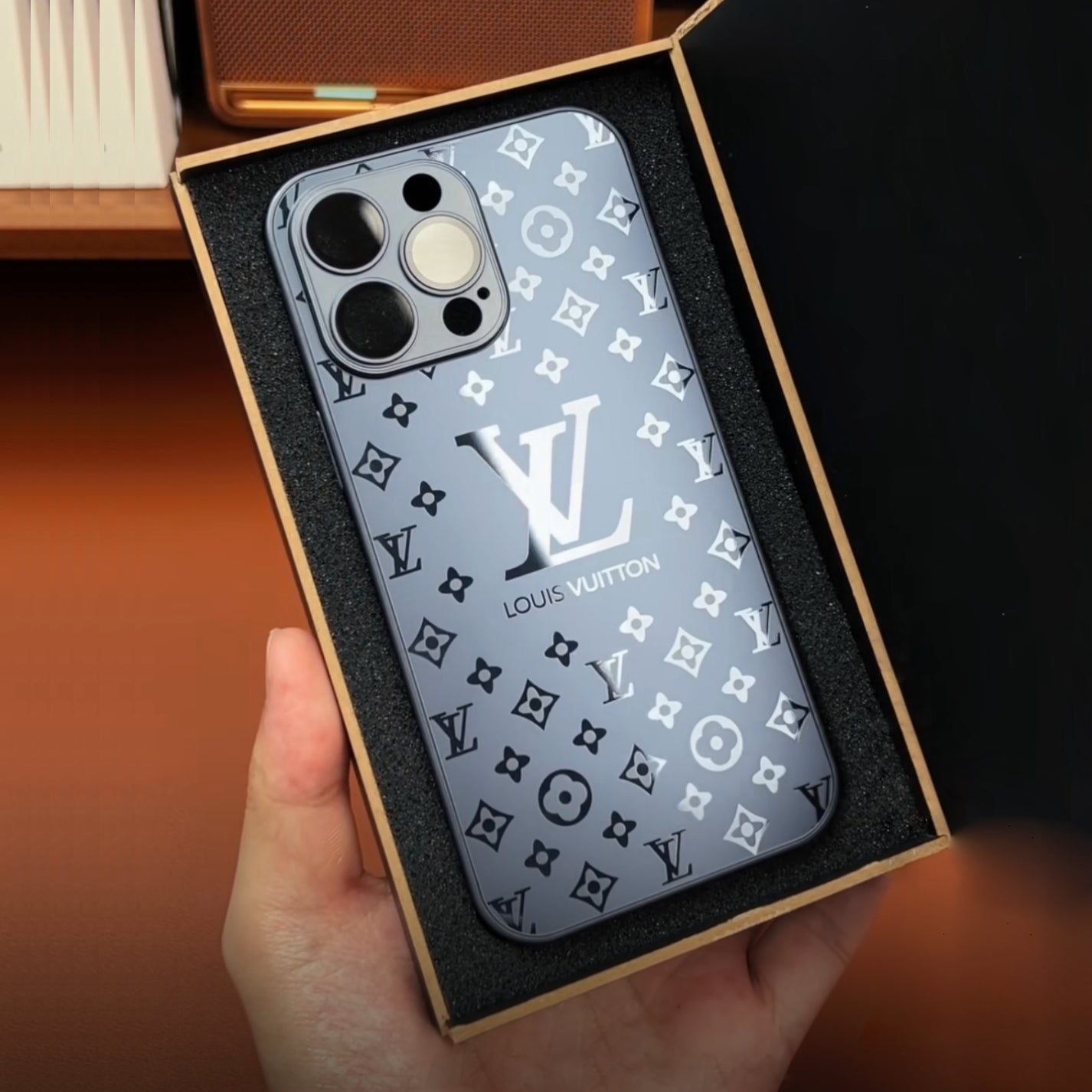 cover iphone 14 pro max lv